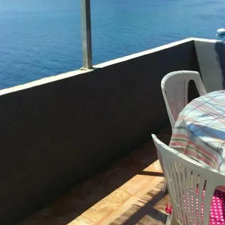 By The Sea Πανσιόν 3*